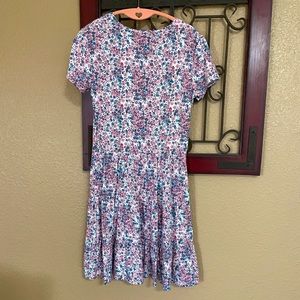 Flower dress flare at the bottom